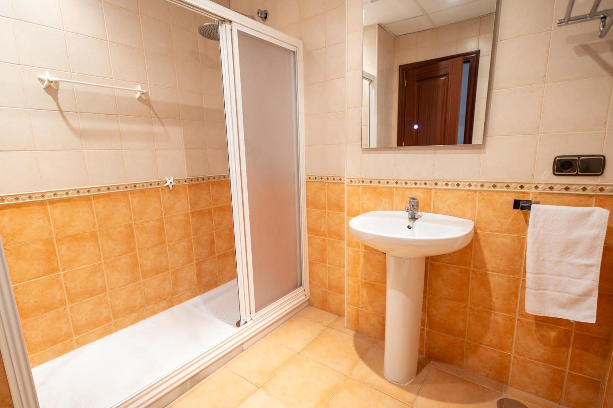 Grande Apartamento Familiar Sevilla Eksteriør bilde